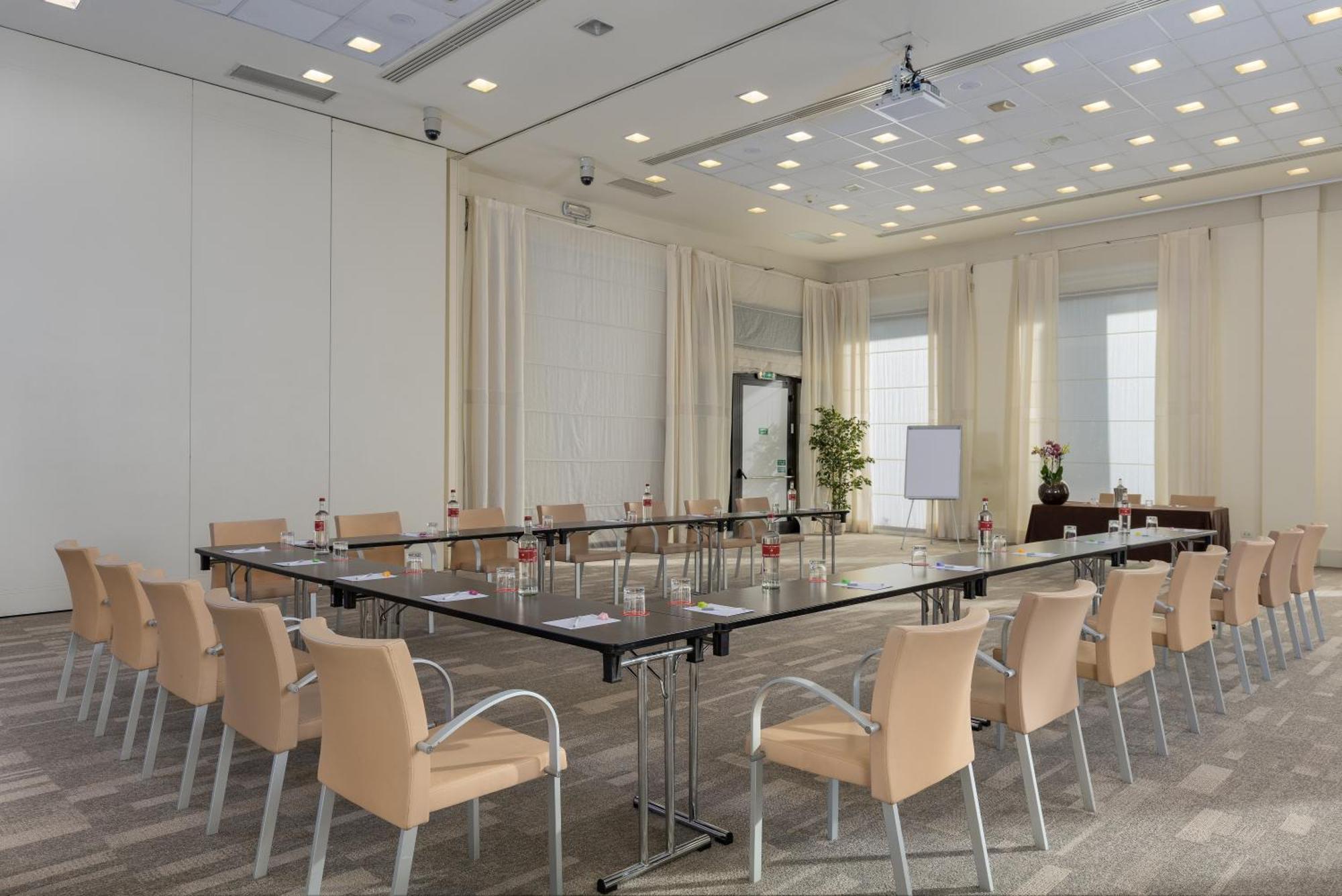 Hilton Garden Inn Florence Novoli Екстериор снимка