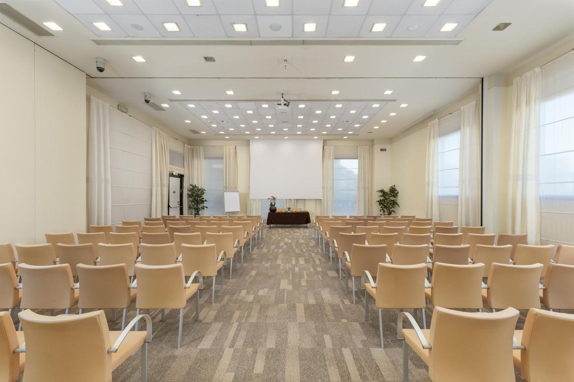 Hilton Garden Inn Florence Novoli Екстериор снимка