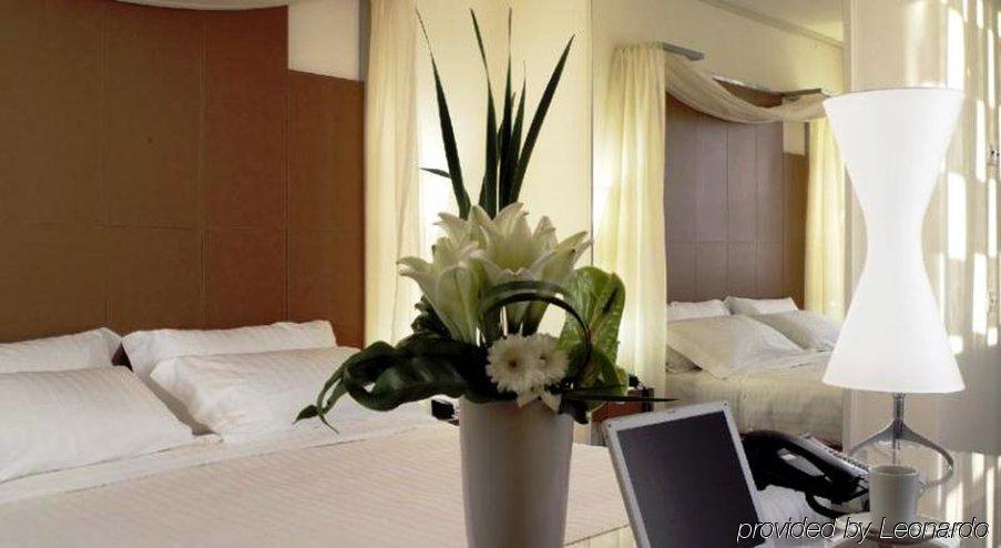 Hilton Garden Inn Florence Novoli Стая снимка